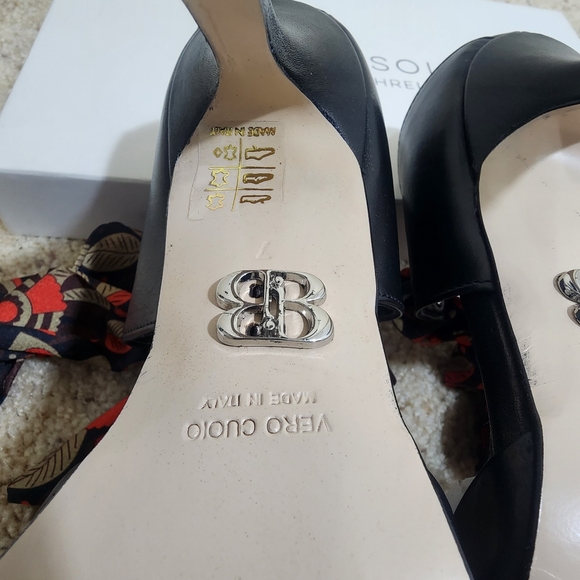 NIB  BEAUTIISOLES BY ROBYN SHREIBER - Picture 7 of 16